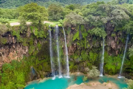 Oman multi-day tours across deserts, mountains, and coastal cities